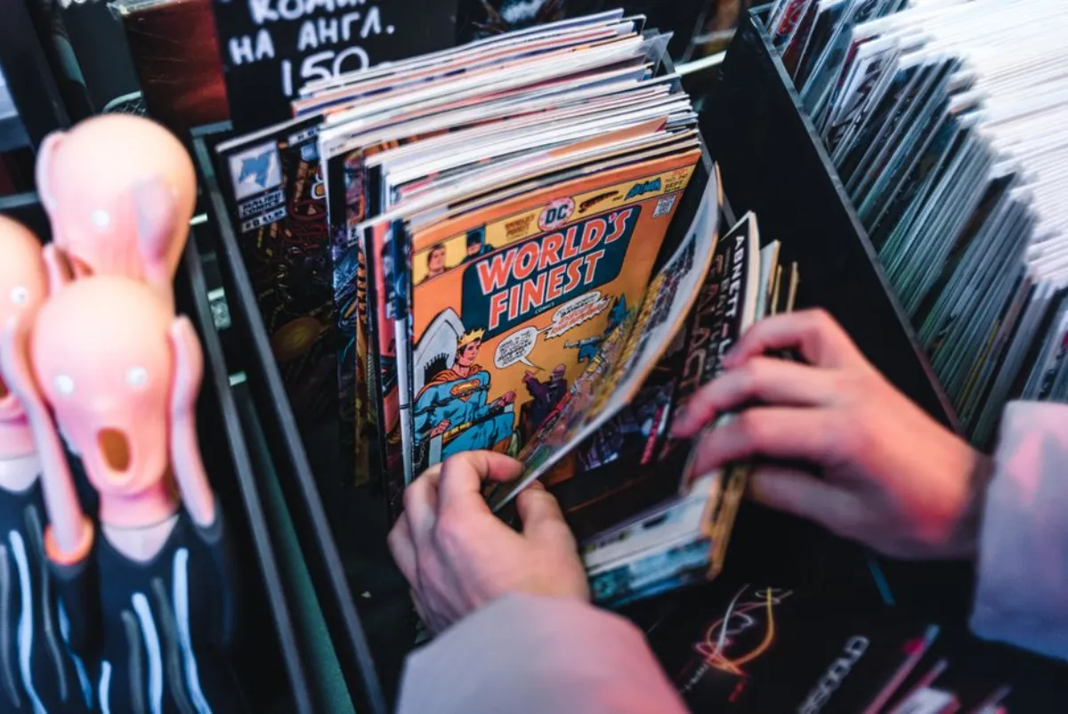 comic reading